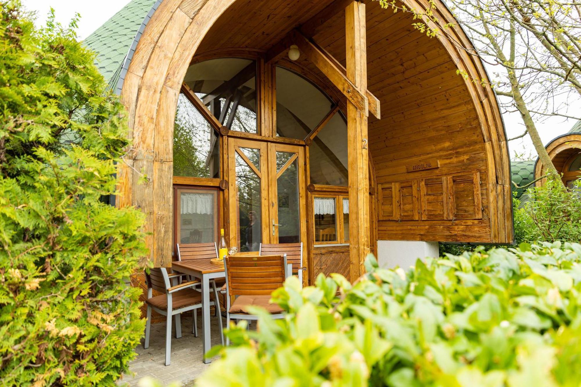 Gesztenye Nyaralopark Balatonudvari Exterior foto