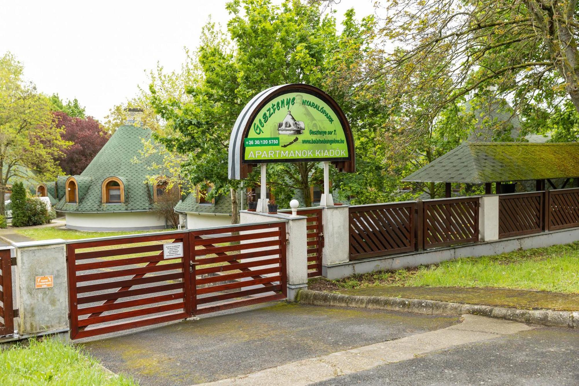 Gesztenye Nyaralopark Balatonudvari Exterior foto